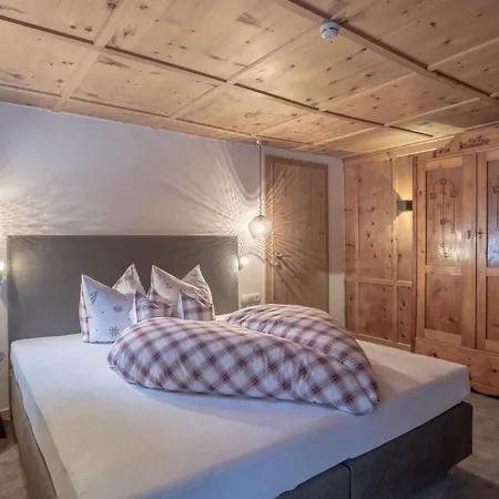 Wiesa Appartement *